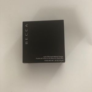 Becca setting powder